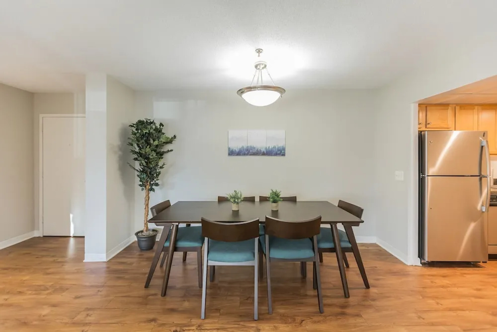 The Luxe Suites of Alexandria