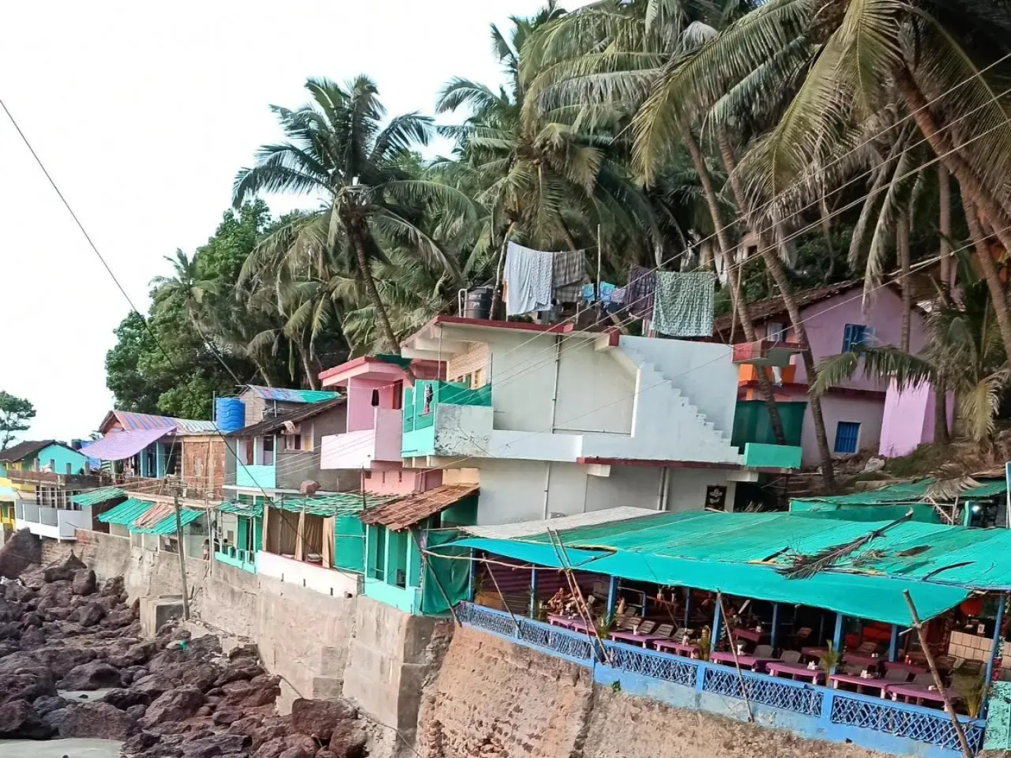 Goroomgo Om Ganesh Naik Cliff Side Guest House Goa