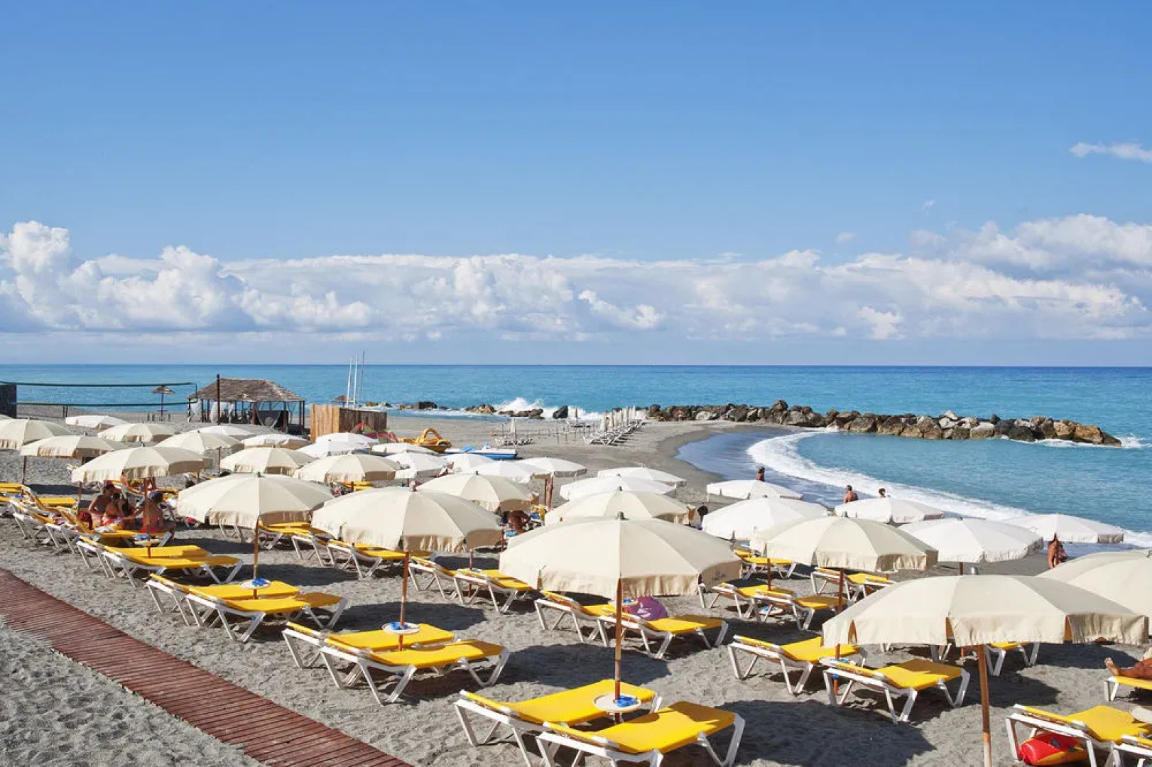 Le Mandrelle Beach Resort