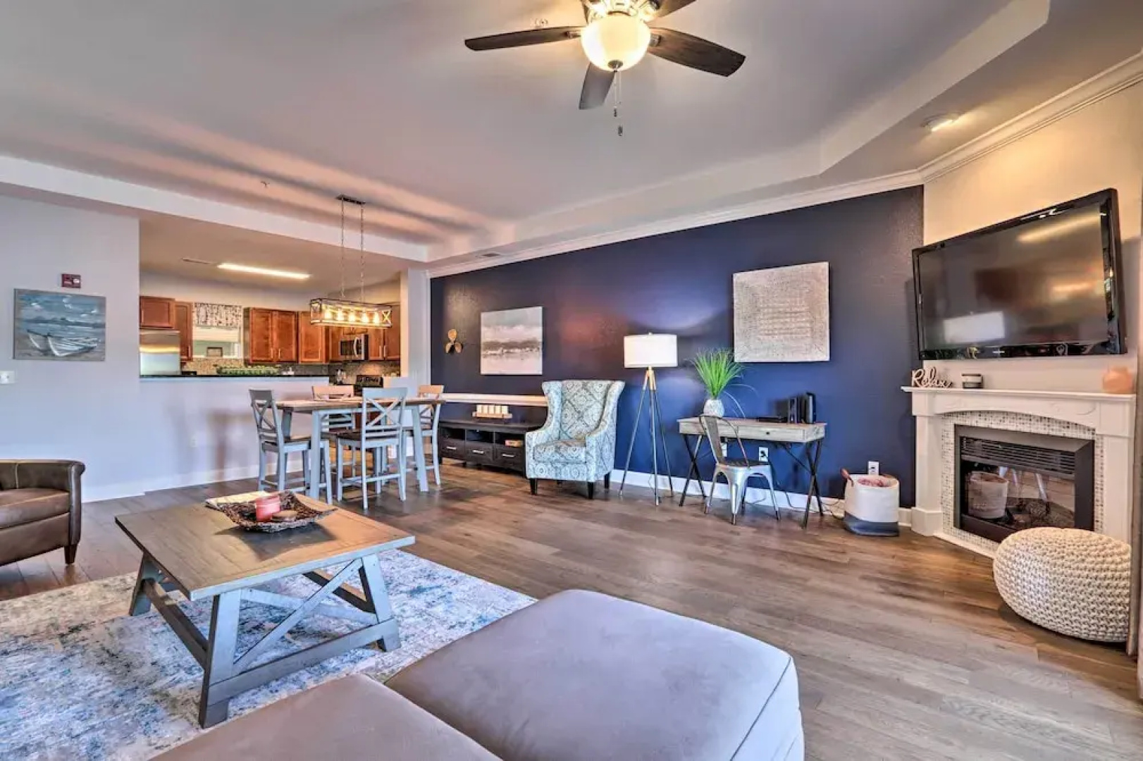 Waterfront Bean Station Condo w/ Balcony & Views!