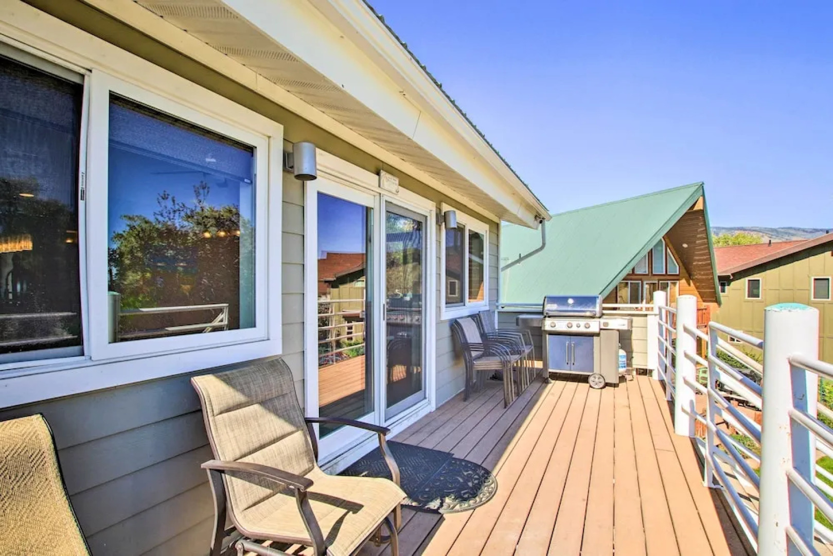 Stunning Waterfront Retreat in Garden City!