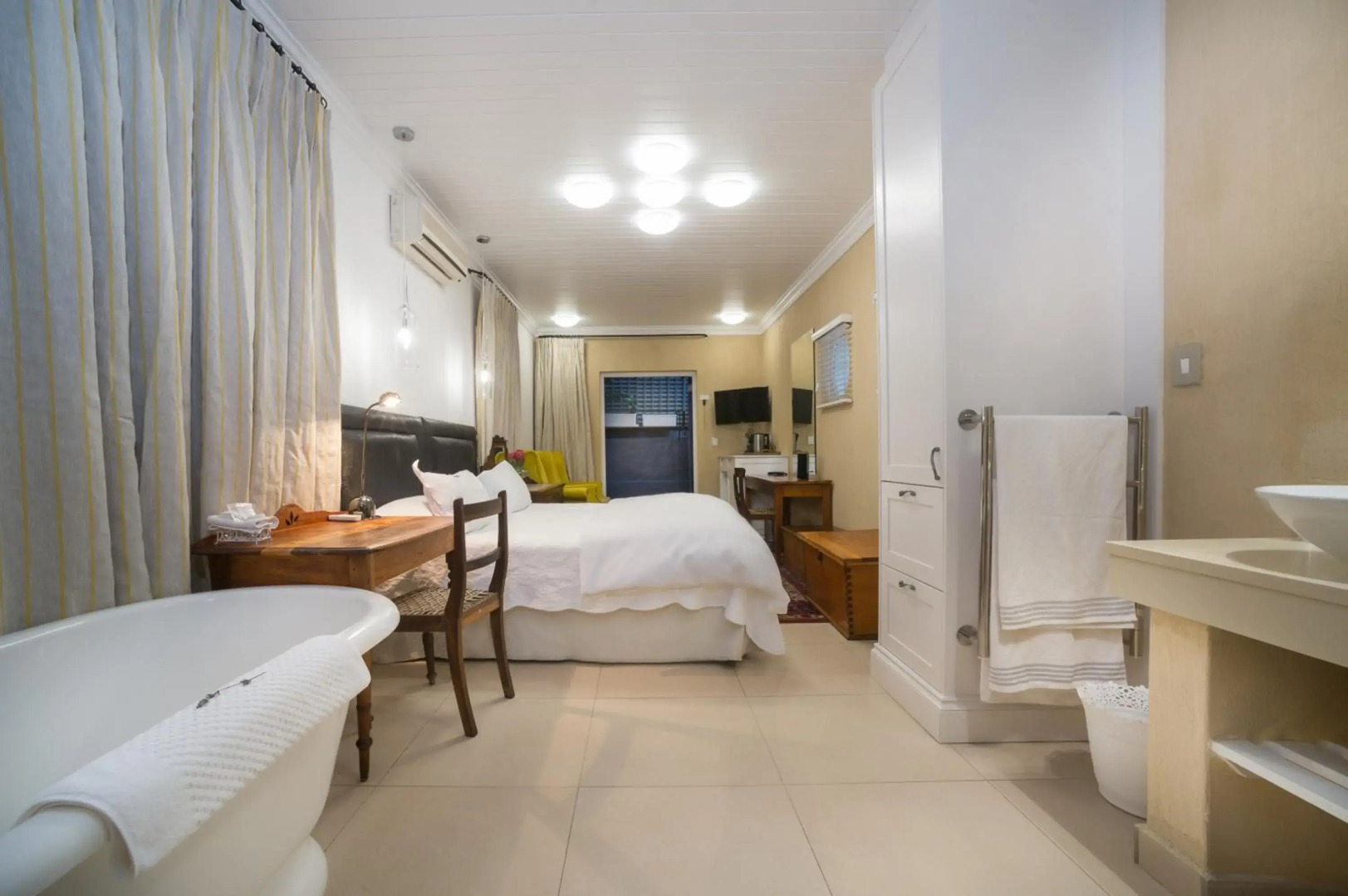 Batavia Boutique Hotel