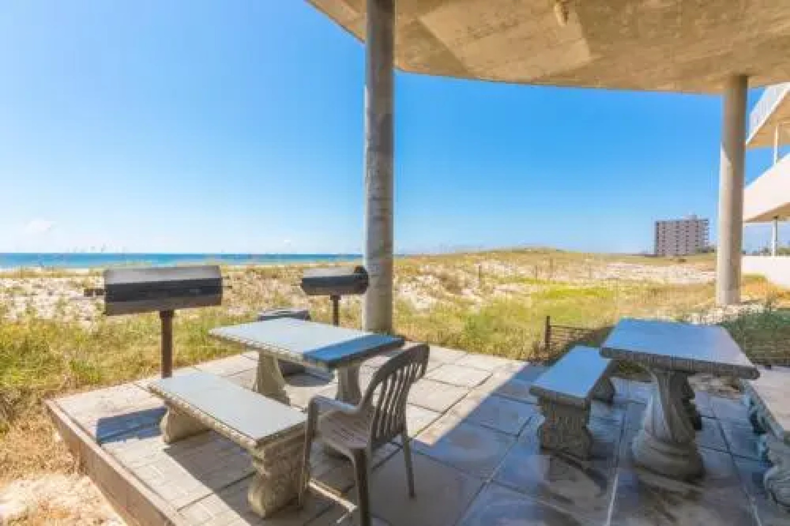 Windemere Beachfront Unit 1006