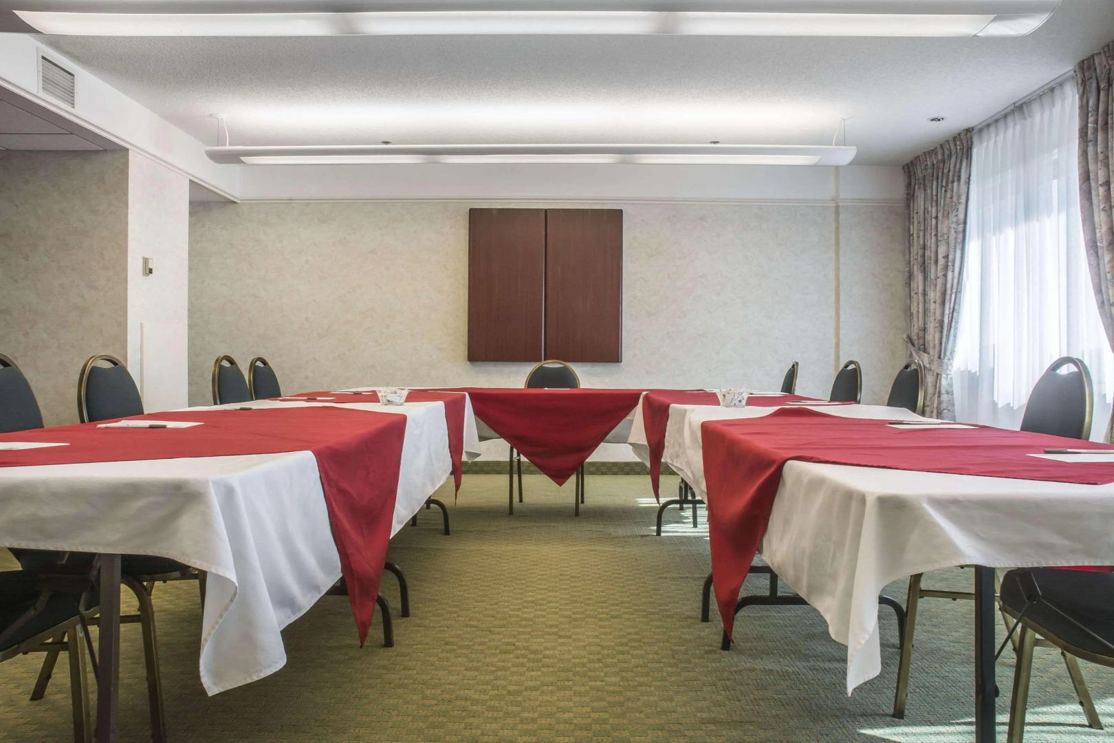 Clarion Hotel & Conference Centre