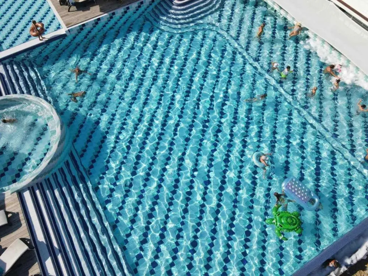 Клуб GoodZone Panorama Затока