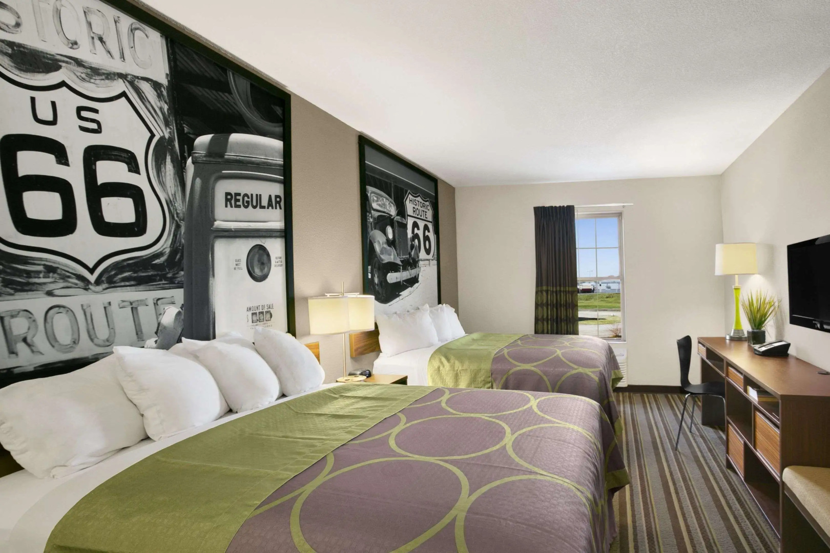 Super 8 by Wyndham Strafford/Springfield Area