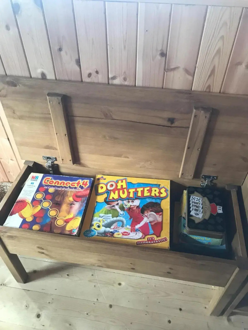 Cosy Countryside Log Cabin