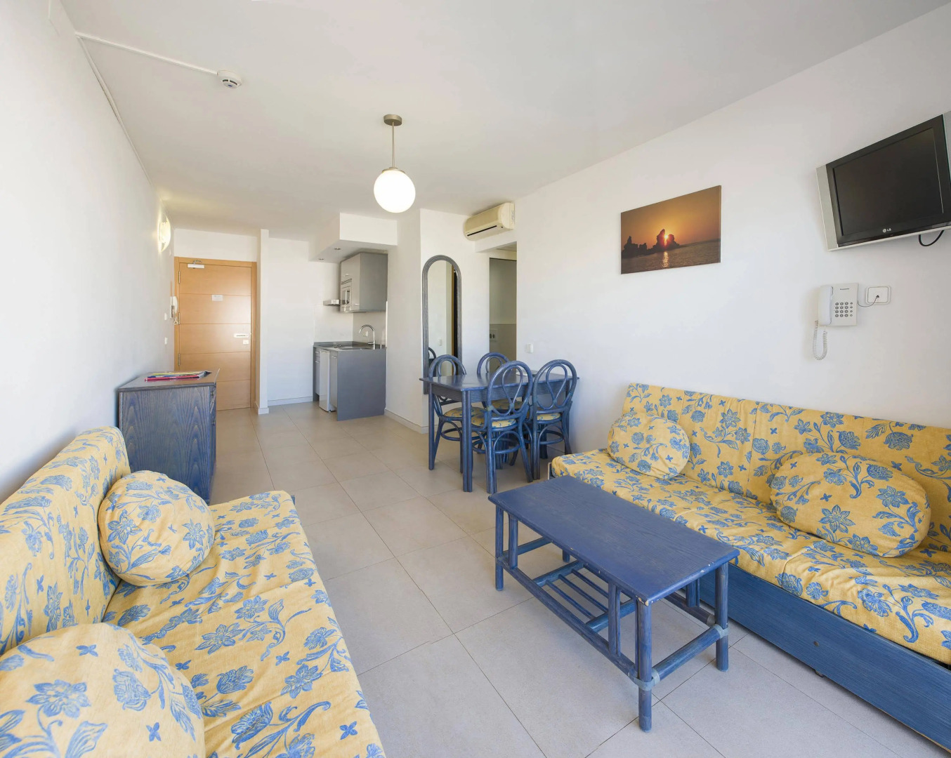 Playa Bella Beach Apartments