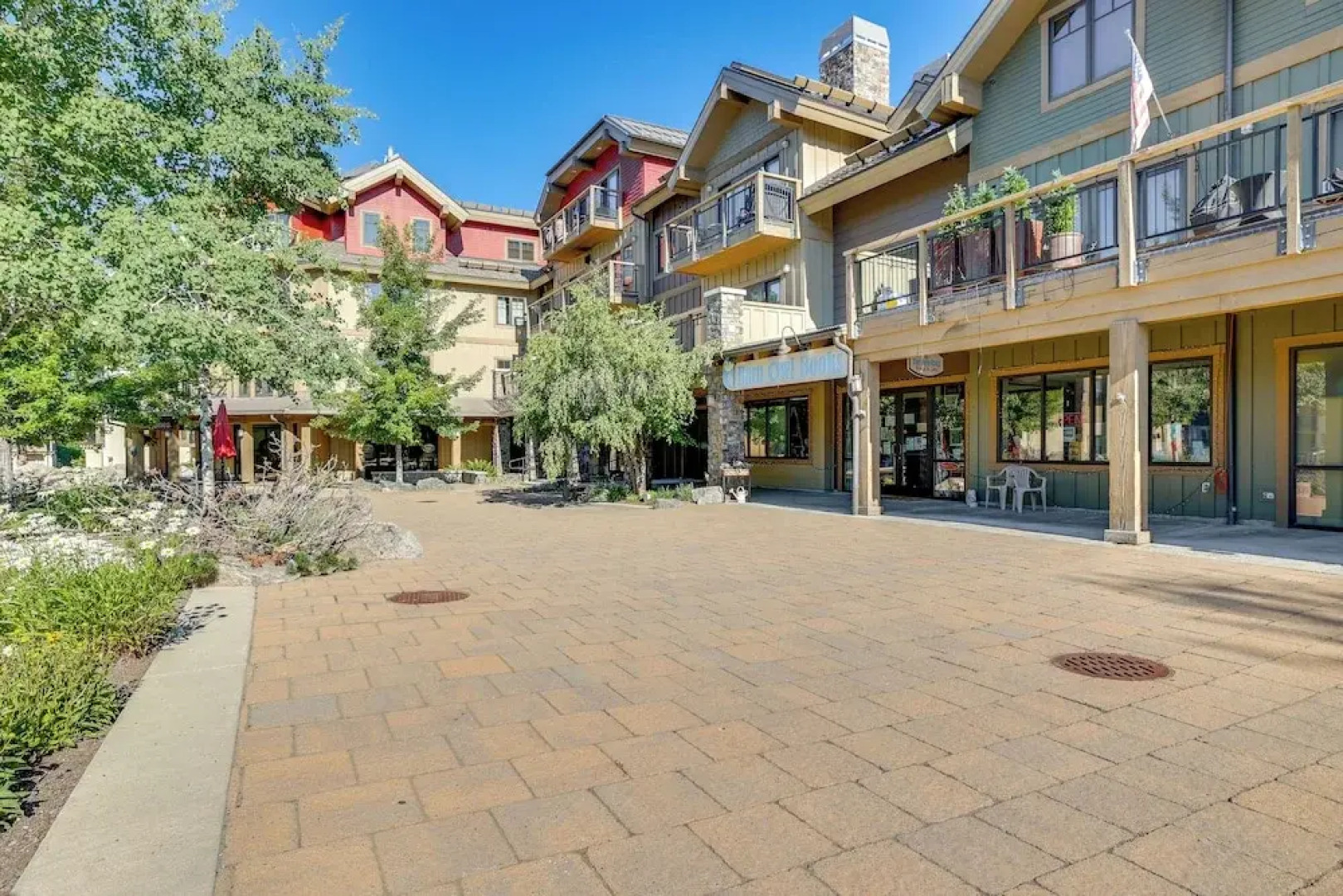 Luxury Mccall Condo 1/2 Mi to Payette Lake!