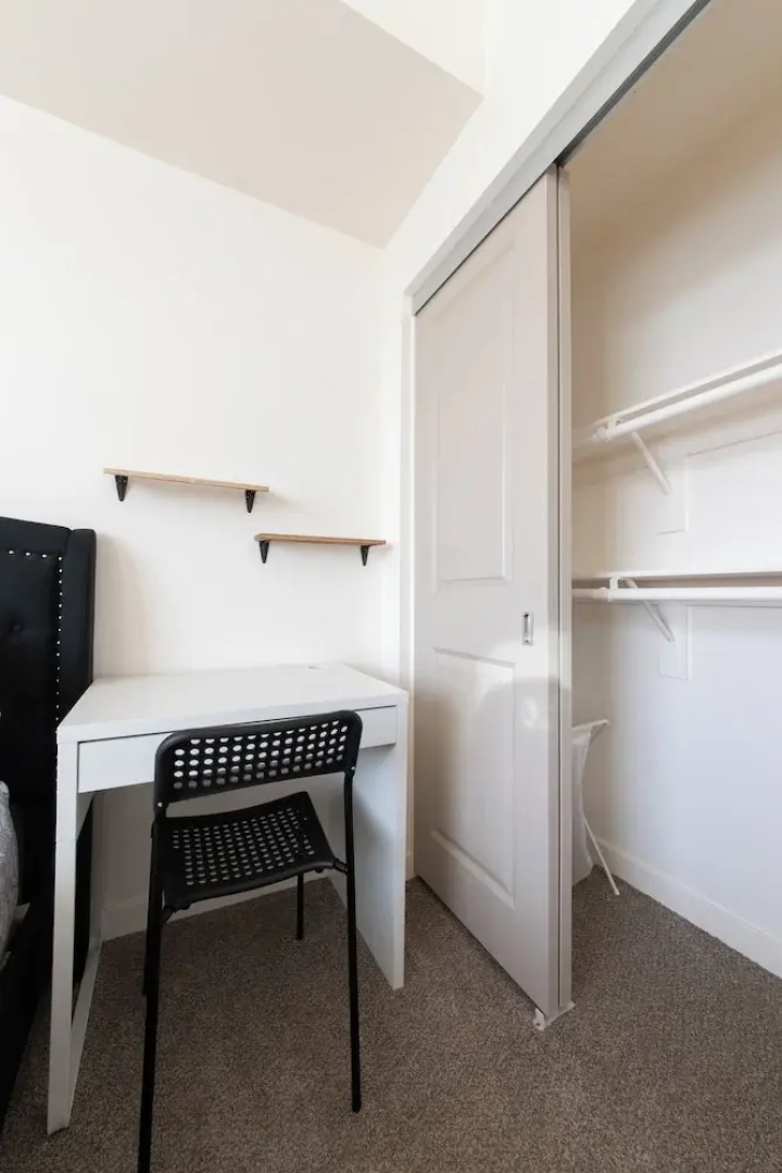 Santa Ana Delightful 4 Bedroom House