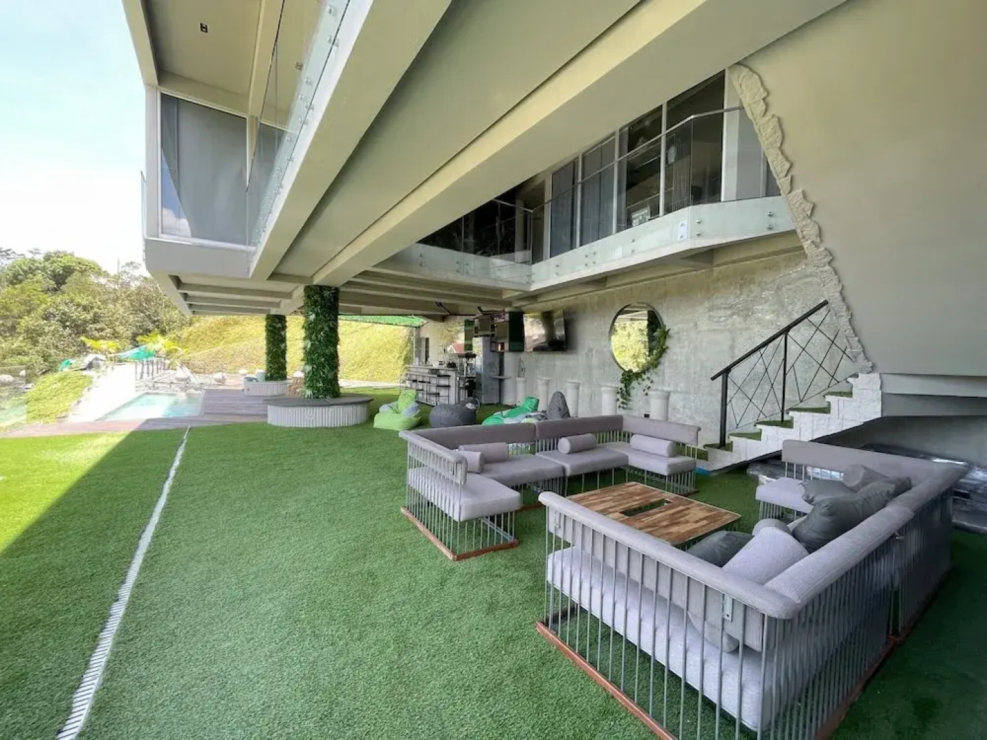 EleMYNT LifeStyle Hotel