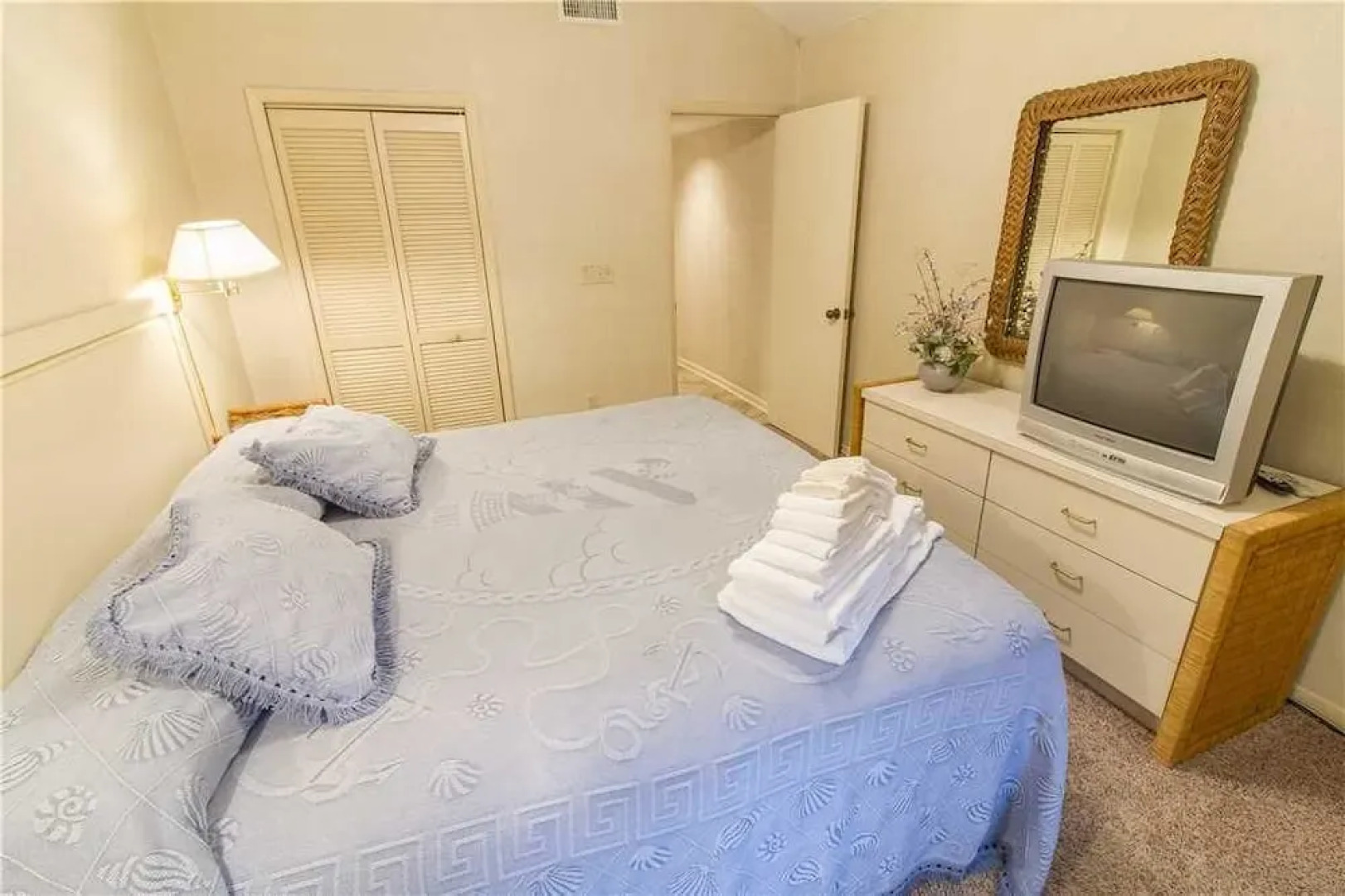 Surf Villa 609 - One Bedroom Condo