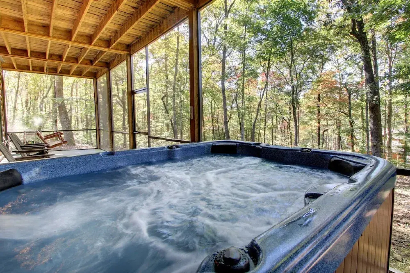SERENITY WOODS Apartment 3 NEVAEH CABIN RENTALS