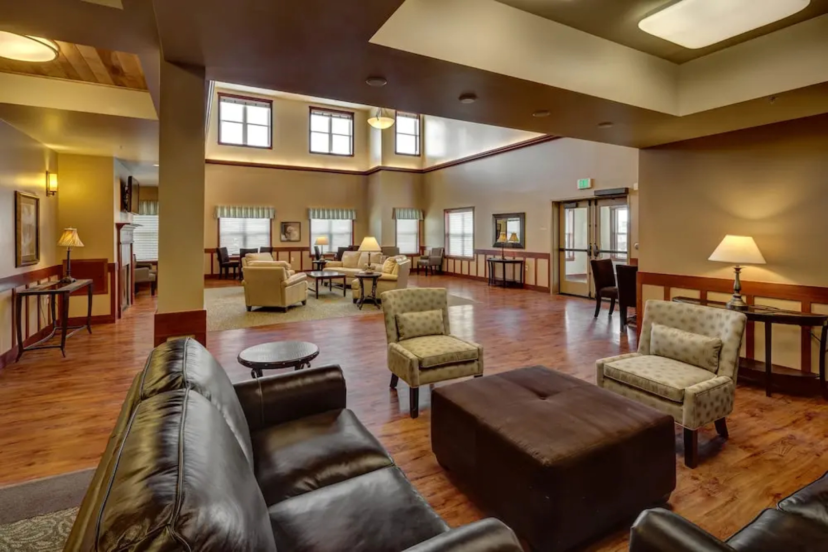 Clarion Hotel & Suites Williston