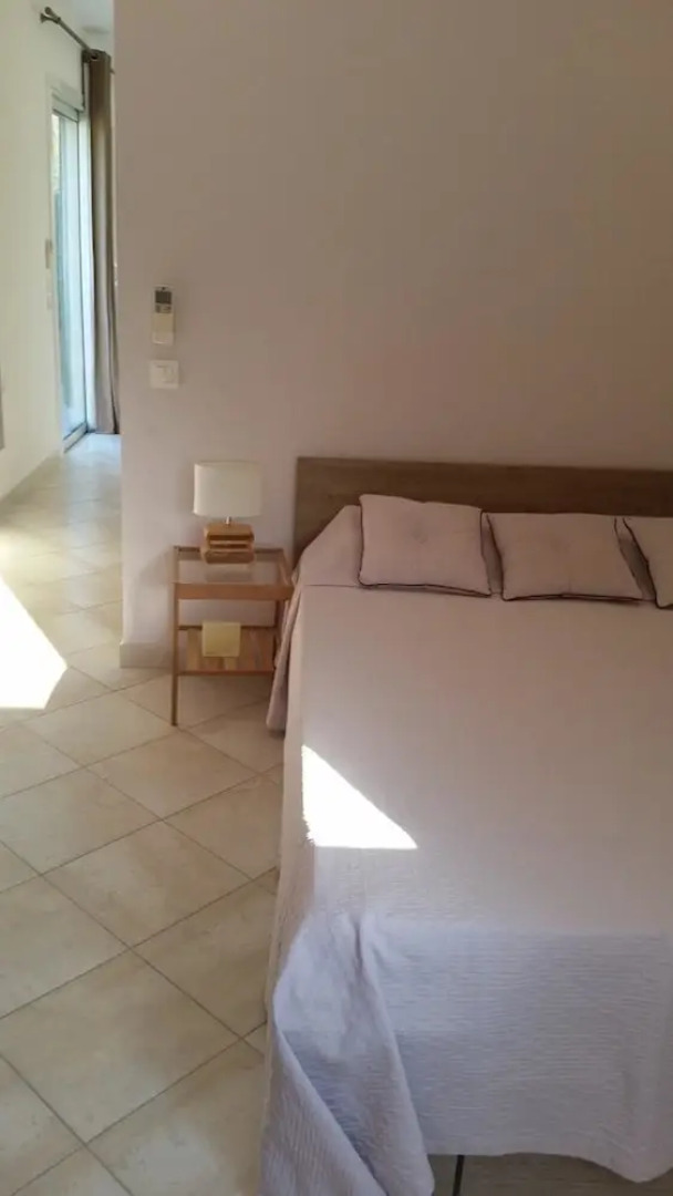 House With one Bedroom in Saint-cyprien, With Pool Access, Enclosed Ga