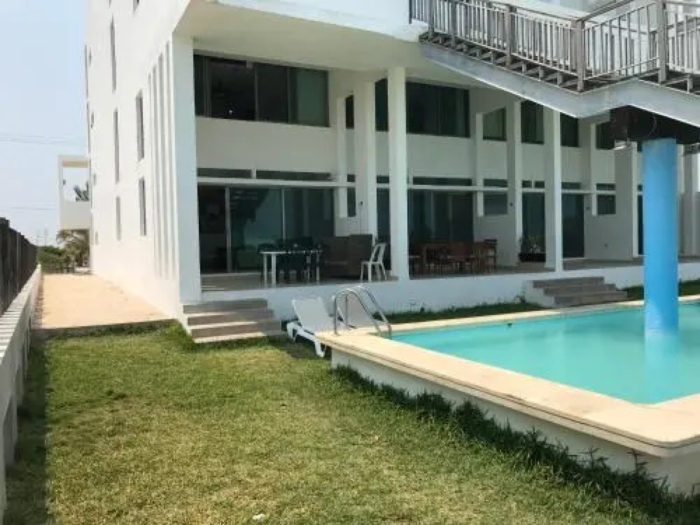 Beachfront Villa Solarium Garden House 1