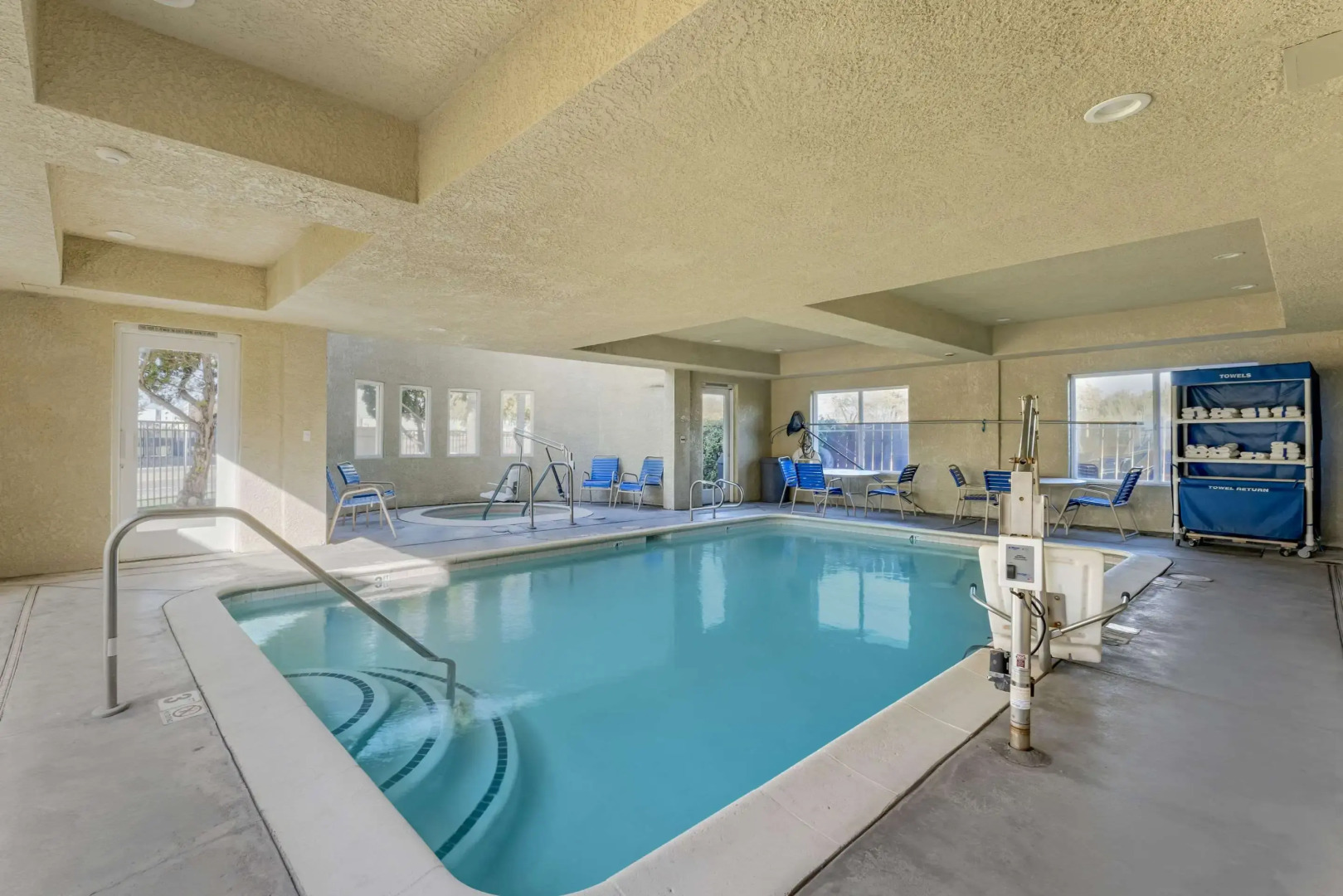 Comfort Inn Lathrop - Stockton Airport