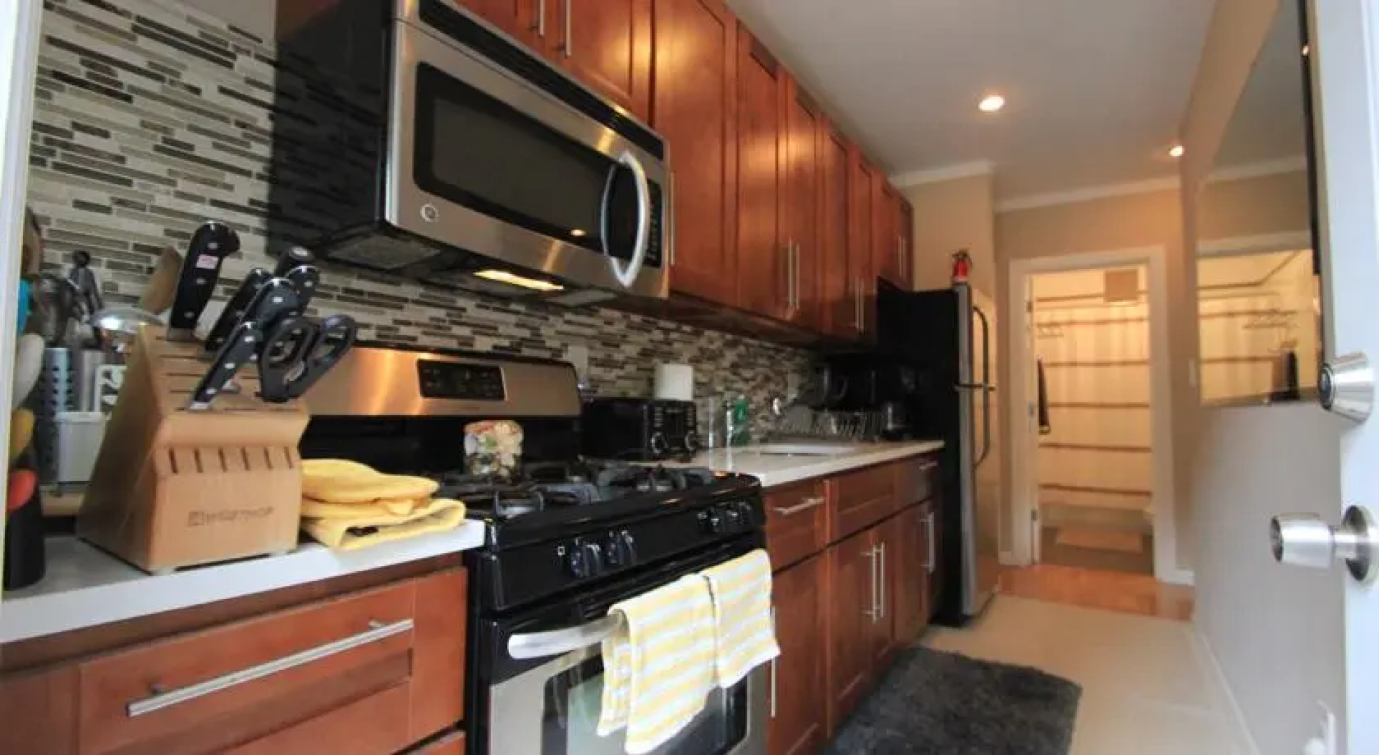 Jefferson Avenue Apartments