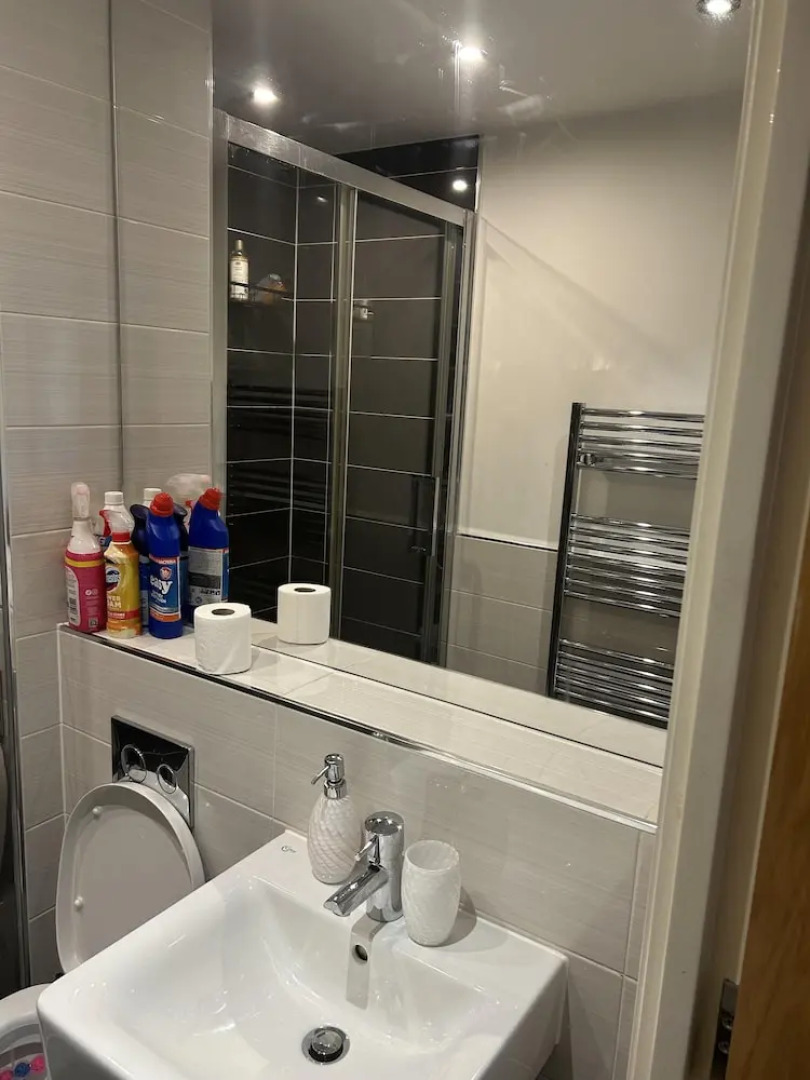 Inviting 2-bed Apartment in Bushey