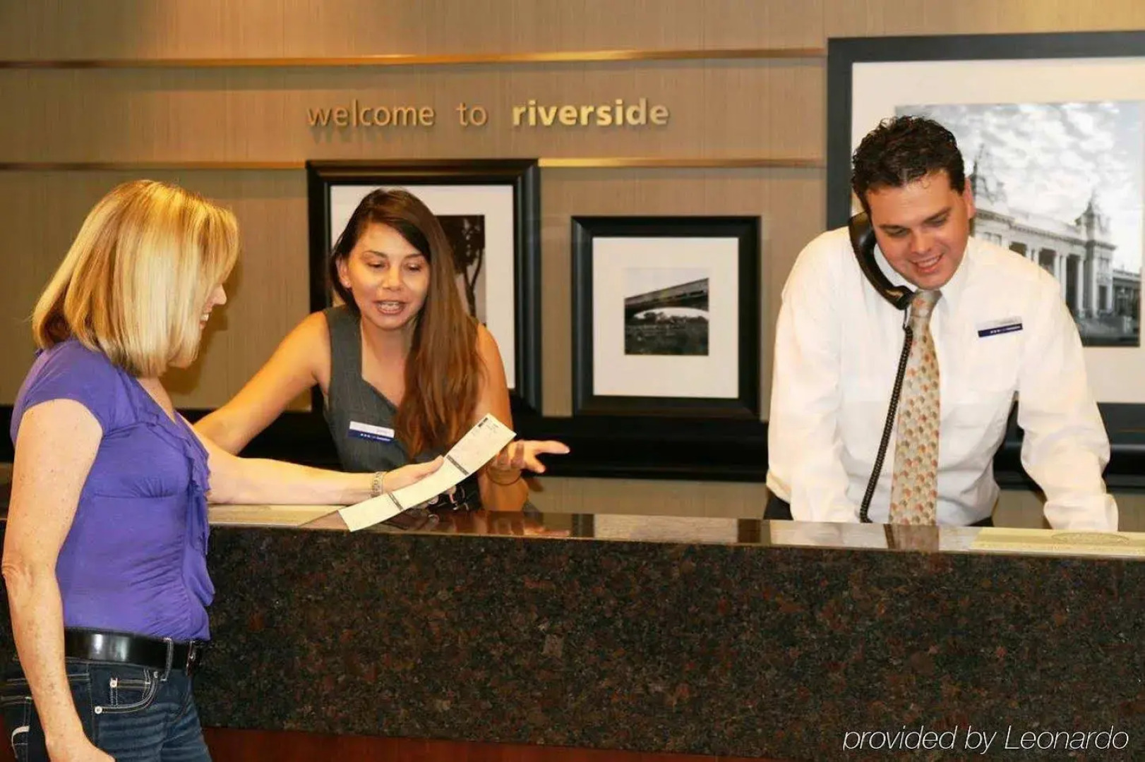 Hampton Inn & Suites Riverside/Corona East