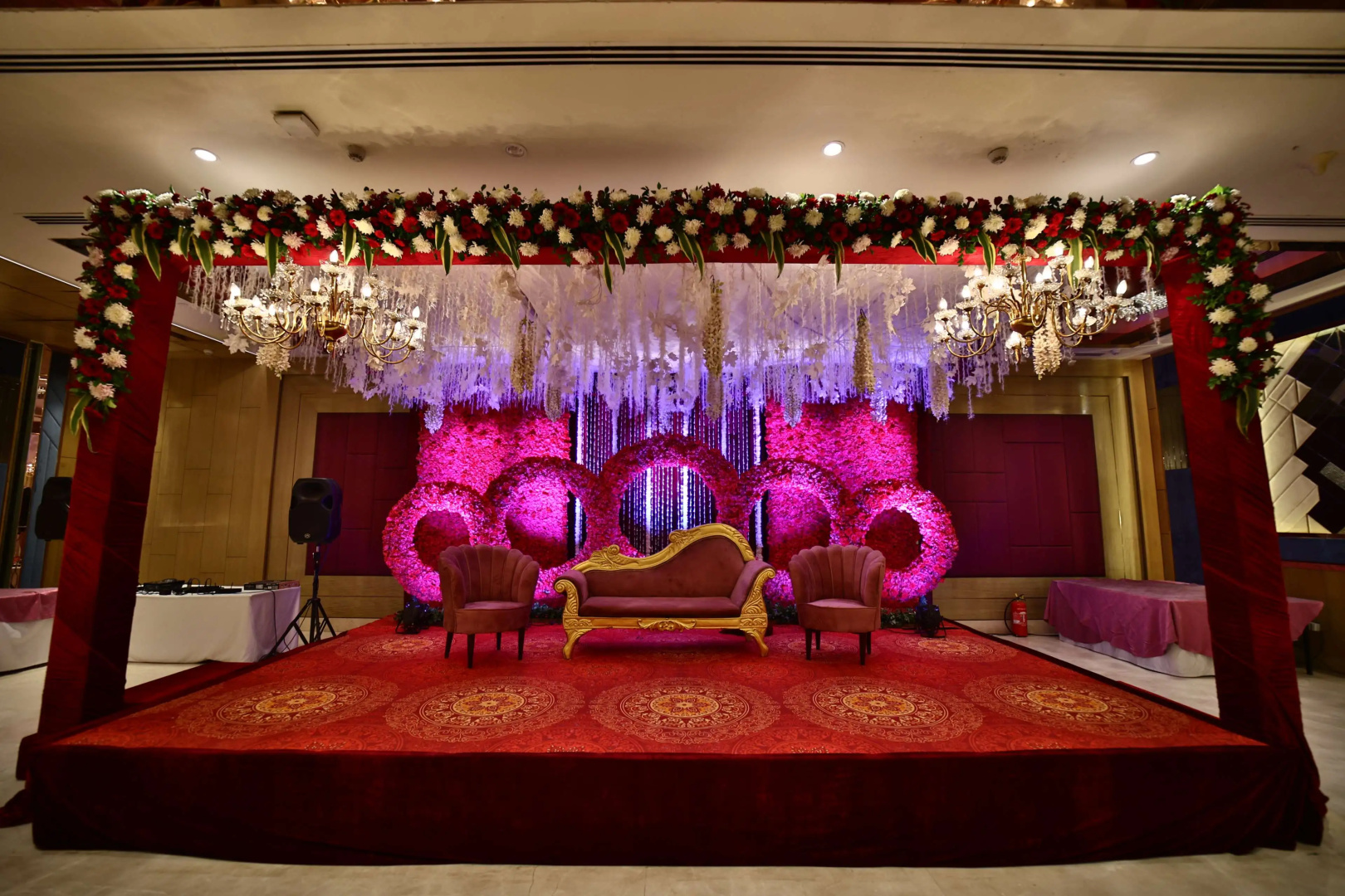 Radisson Blu Towers Kaushambi Delhi NCR