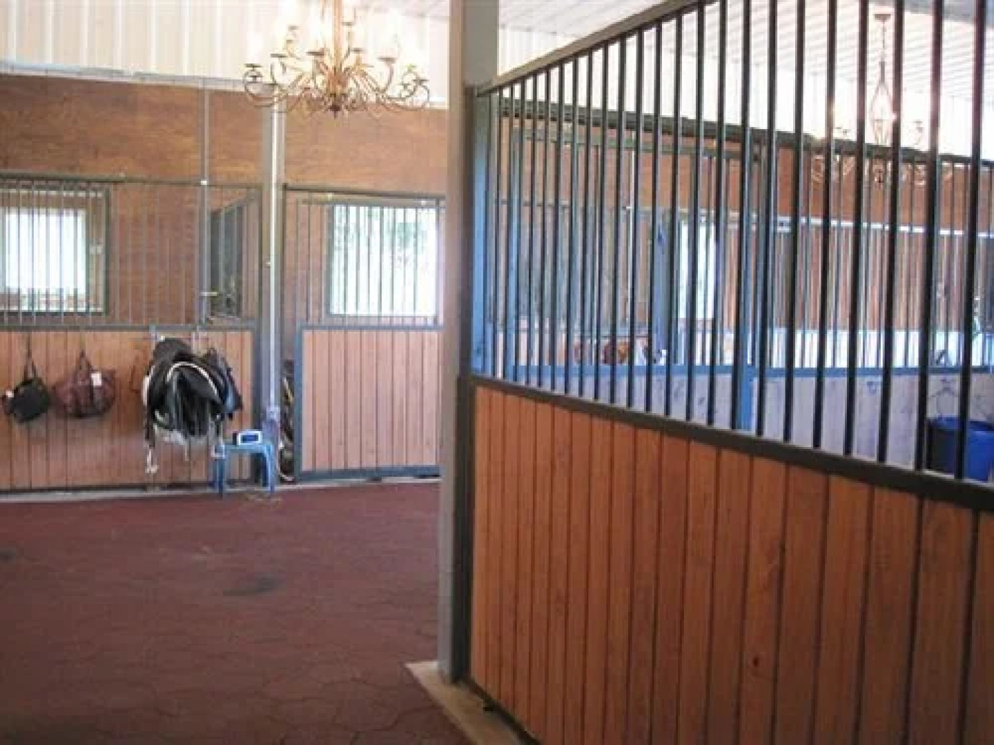 The Inn At Indian Creek & Indian Creek Bed and Stable