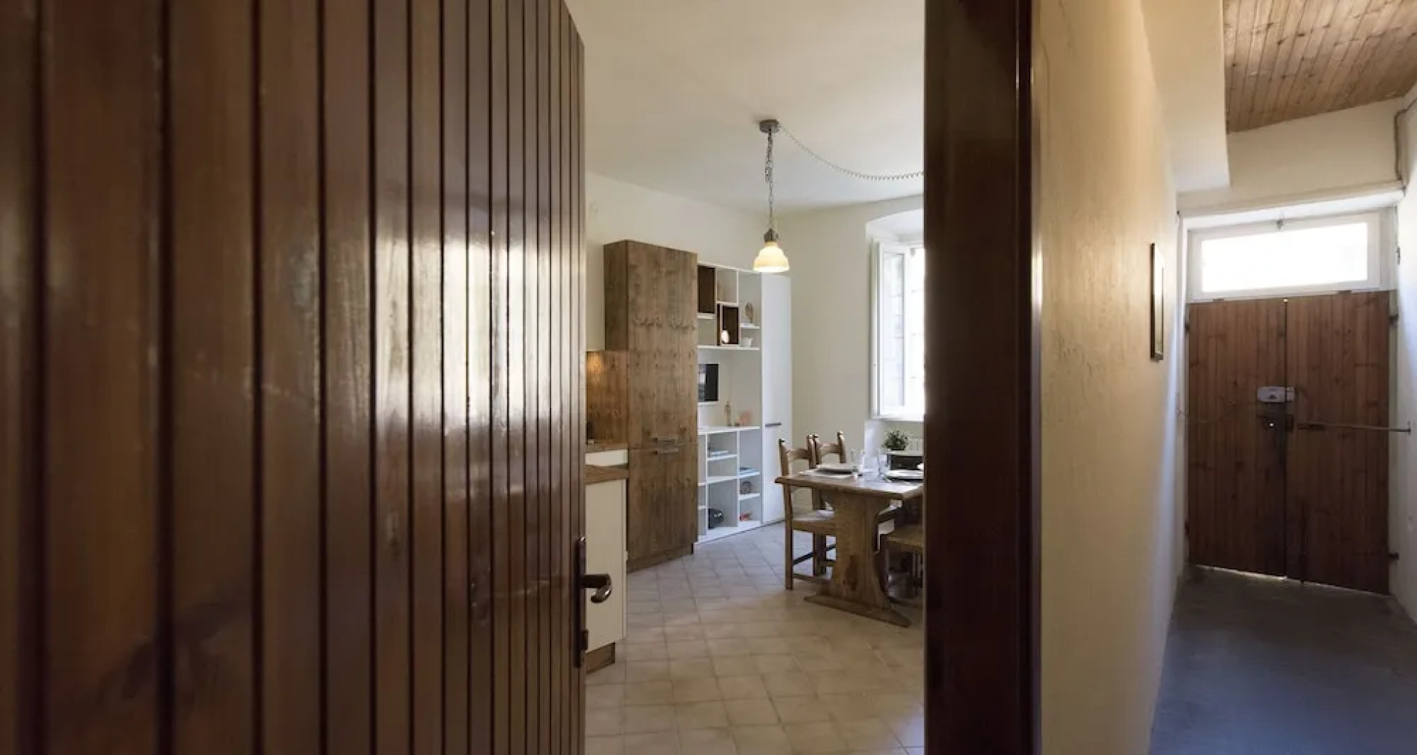 Altido Wood and White With Lake View