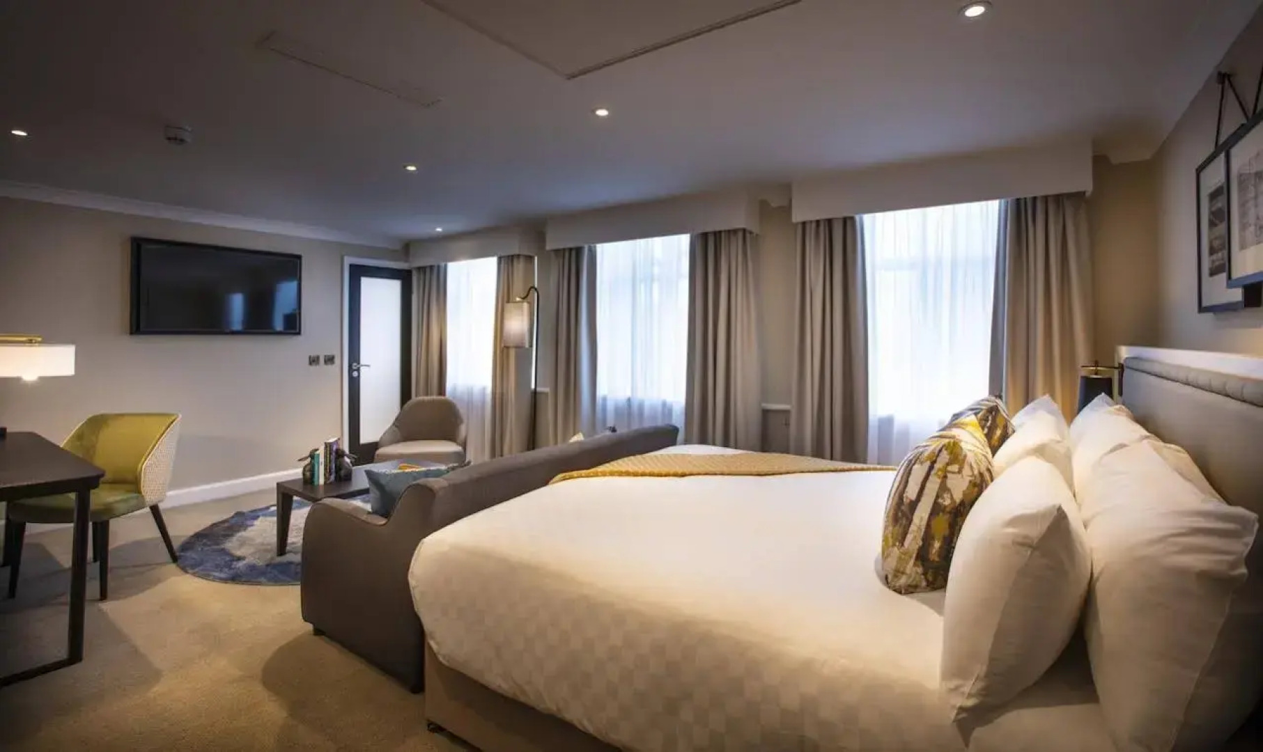 Отель The Clermont London, Victoria