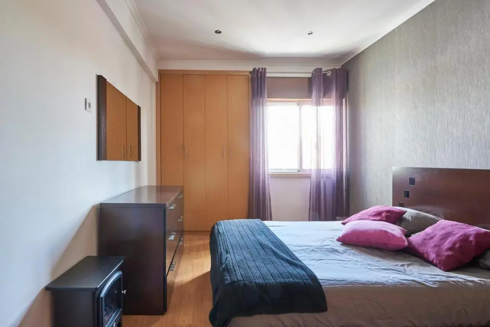 In Bed with Lisbon 4E