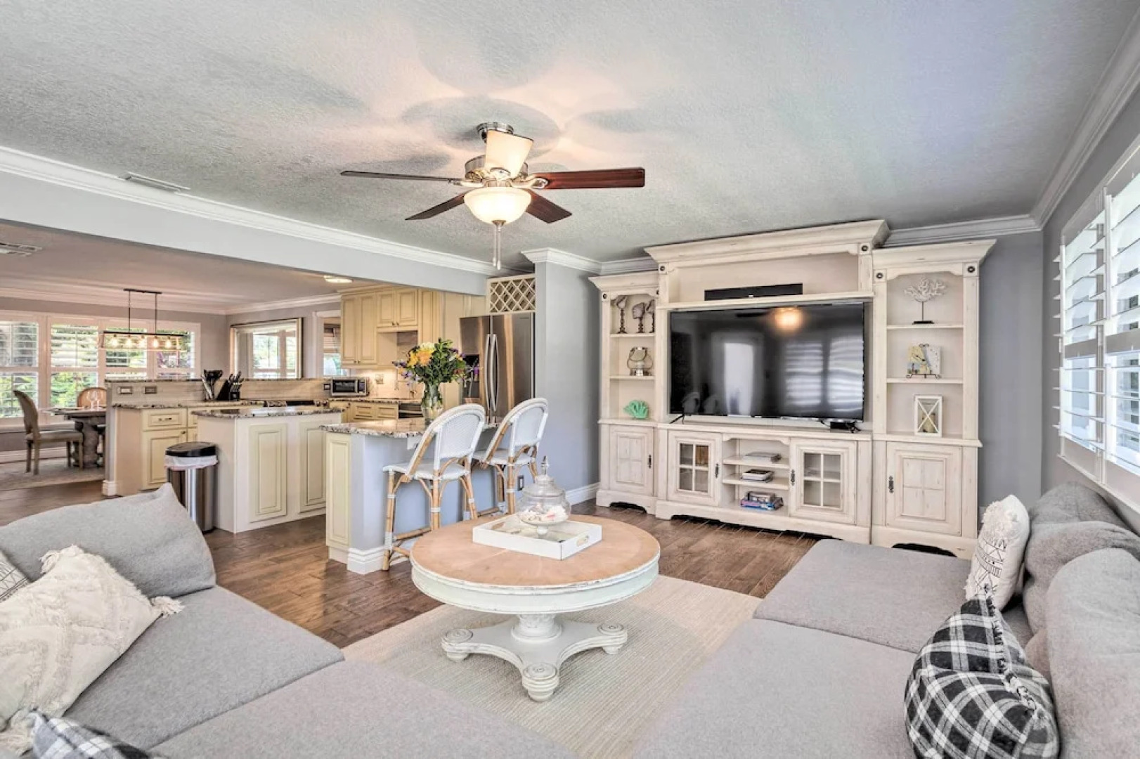 Poolside Paradise w/ Tropical Hut in Palm Beach