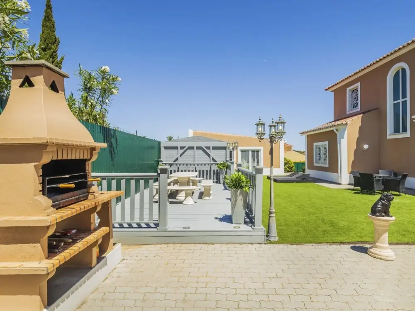 Villa Kambu Quelfes in Quelfes