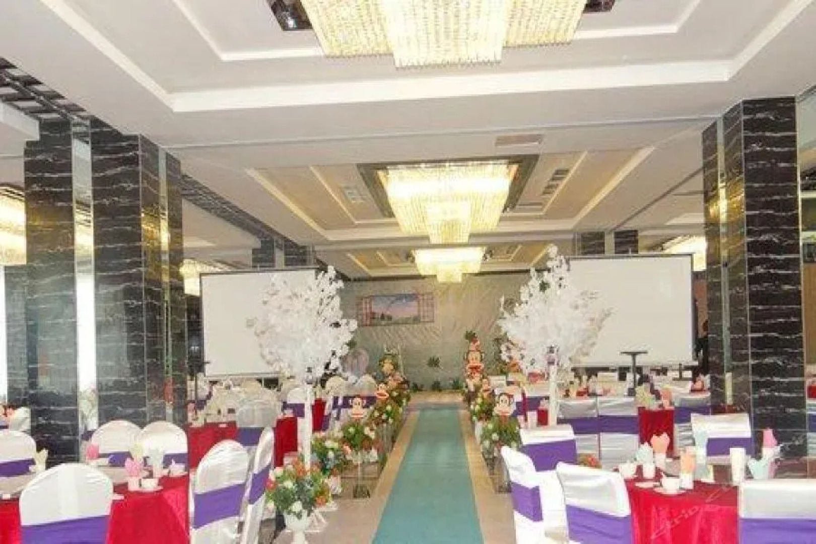 Tuanjie Business Hotel