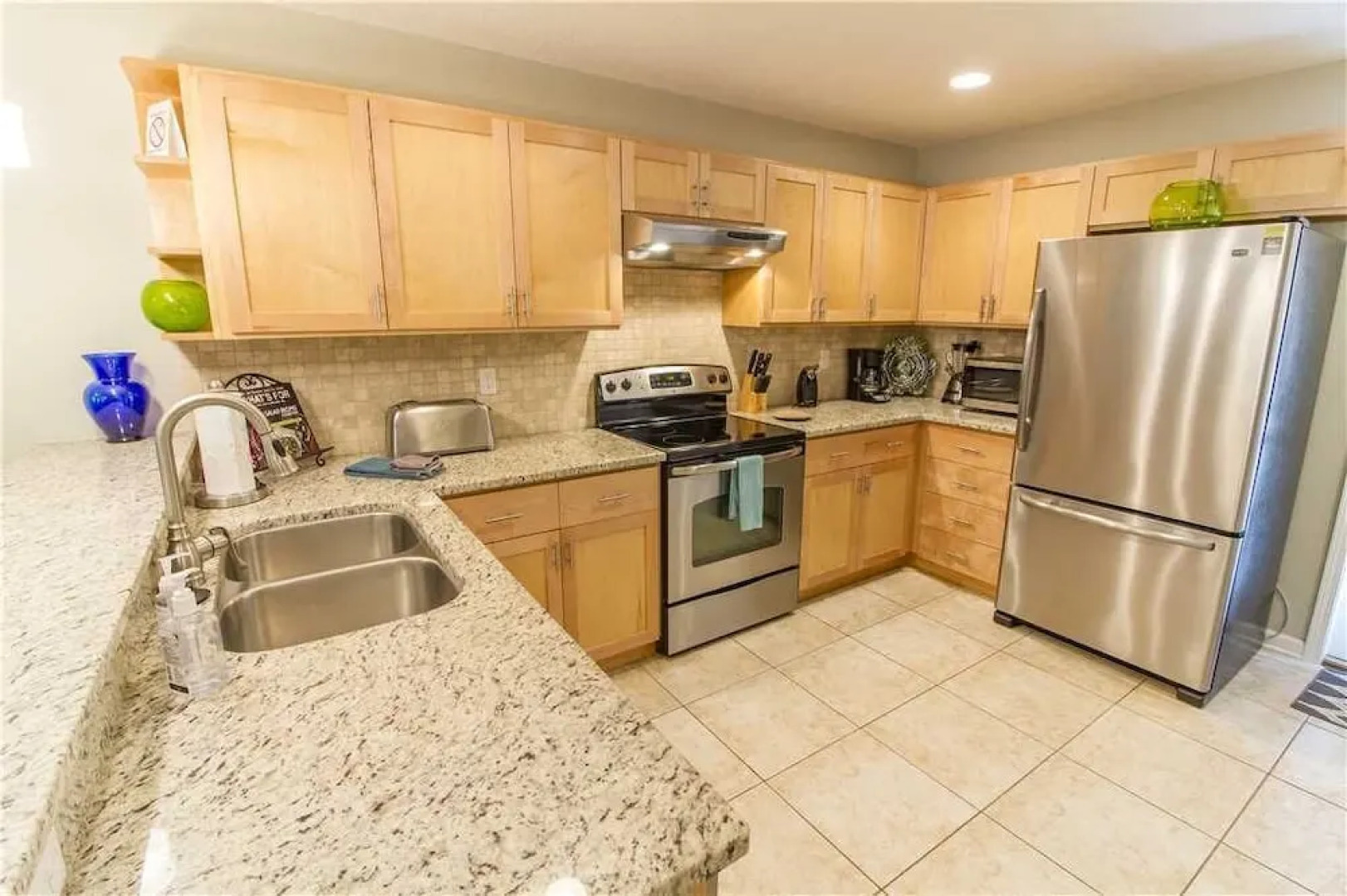 Averys Ocean Breeze A - Three Bedroom Home