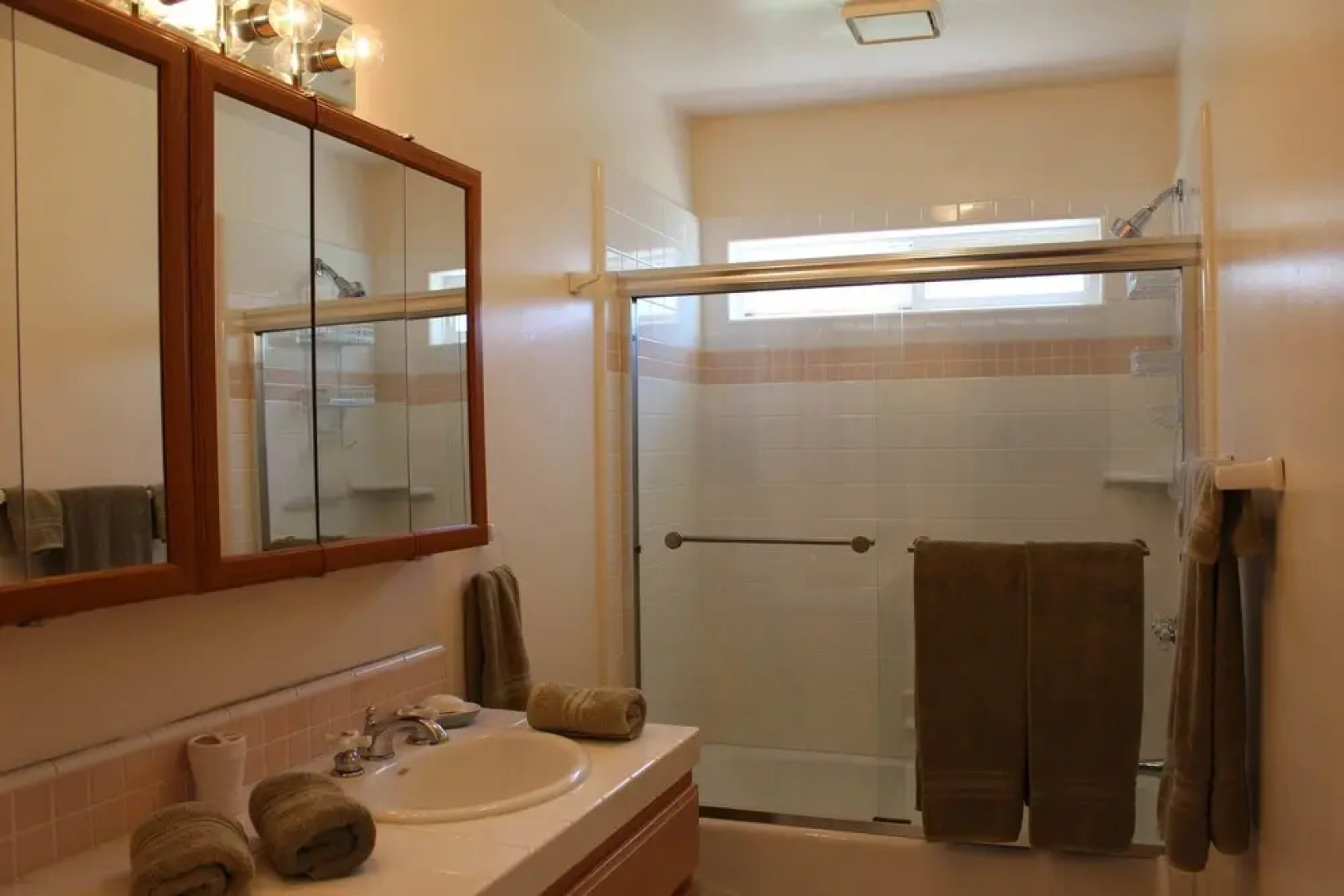 希洛火努利湾住宿加早餐旅馆(Hilo Honolii Bay Bed and Breakfast)