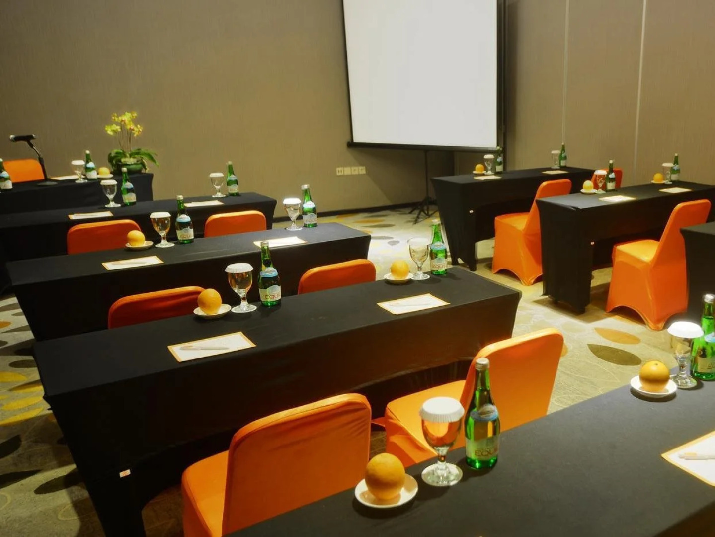 J Hotel Bandara Soekarno Hatta