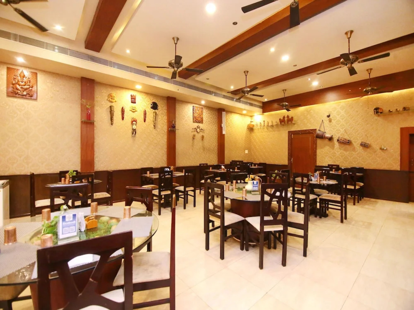 OYO 8780 Hotel Windsor Castle