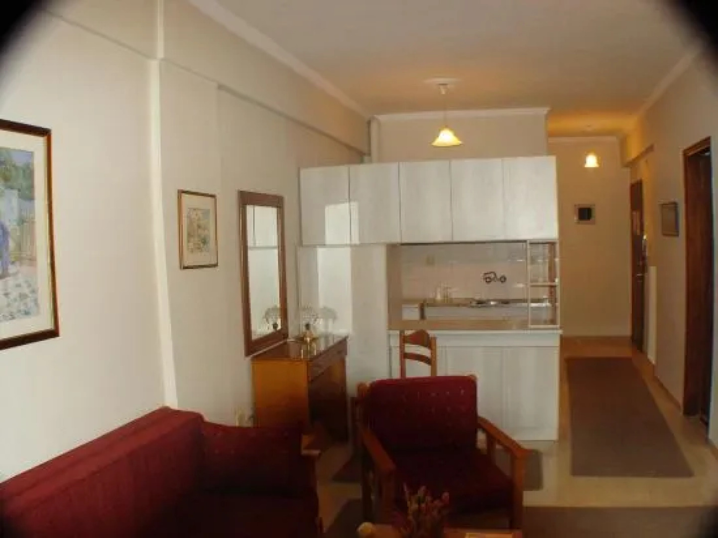 Idiston  Rooms & Suites