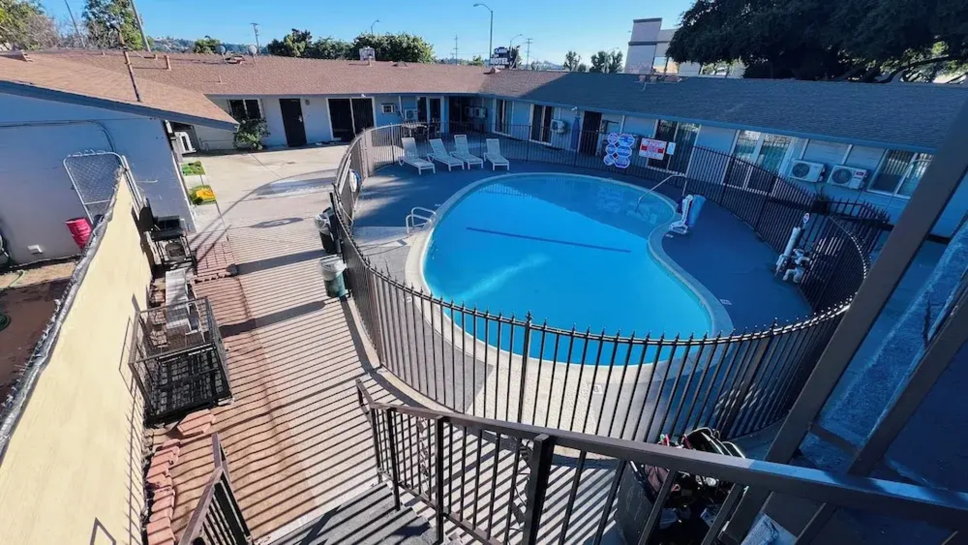 Lanai Motel