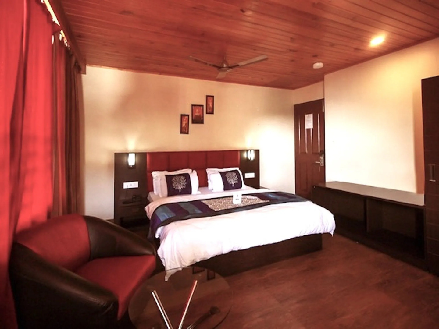 Jewel of the East Residency & Spa