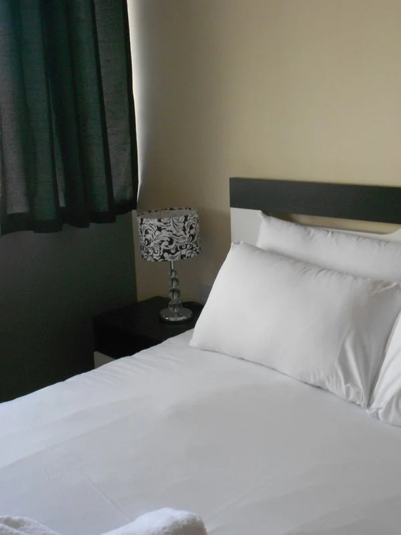 Parallel House Serviced Apartments Slough Windsor