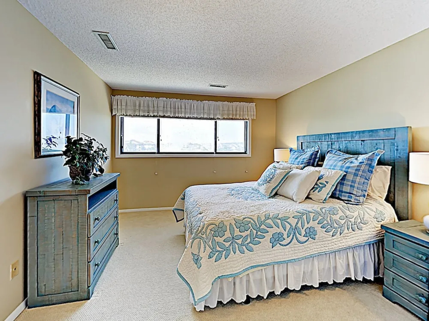 New Listing! Litchfield Near Ocean 3 Bedroom Condo