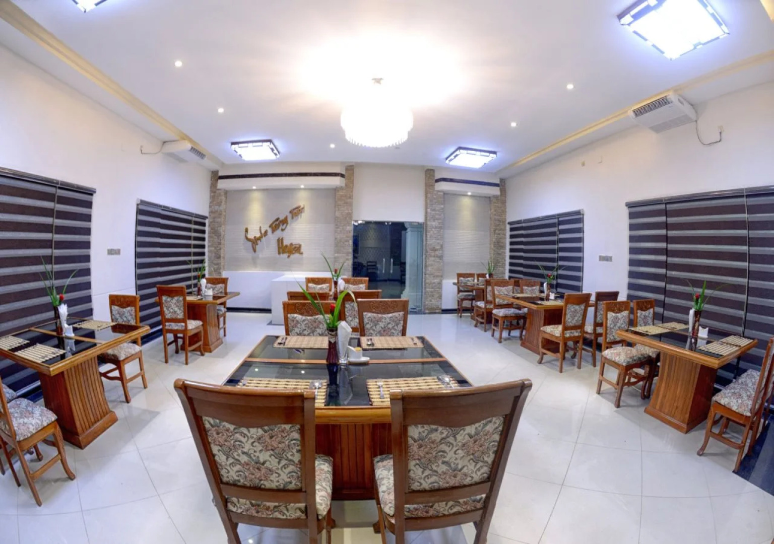 Shwe Taung Tan Hotel Lake View