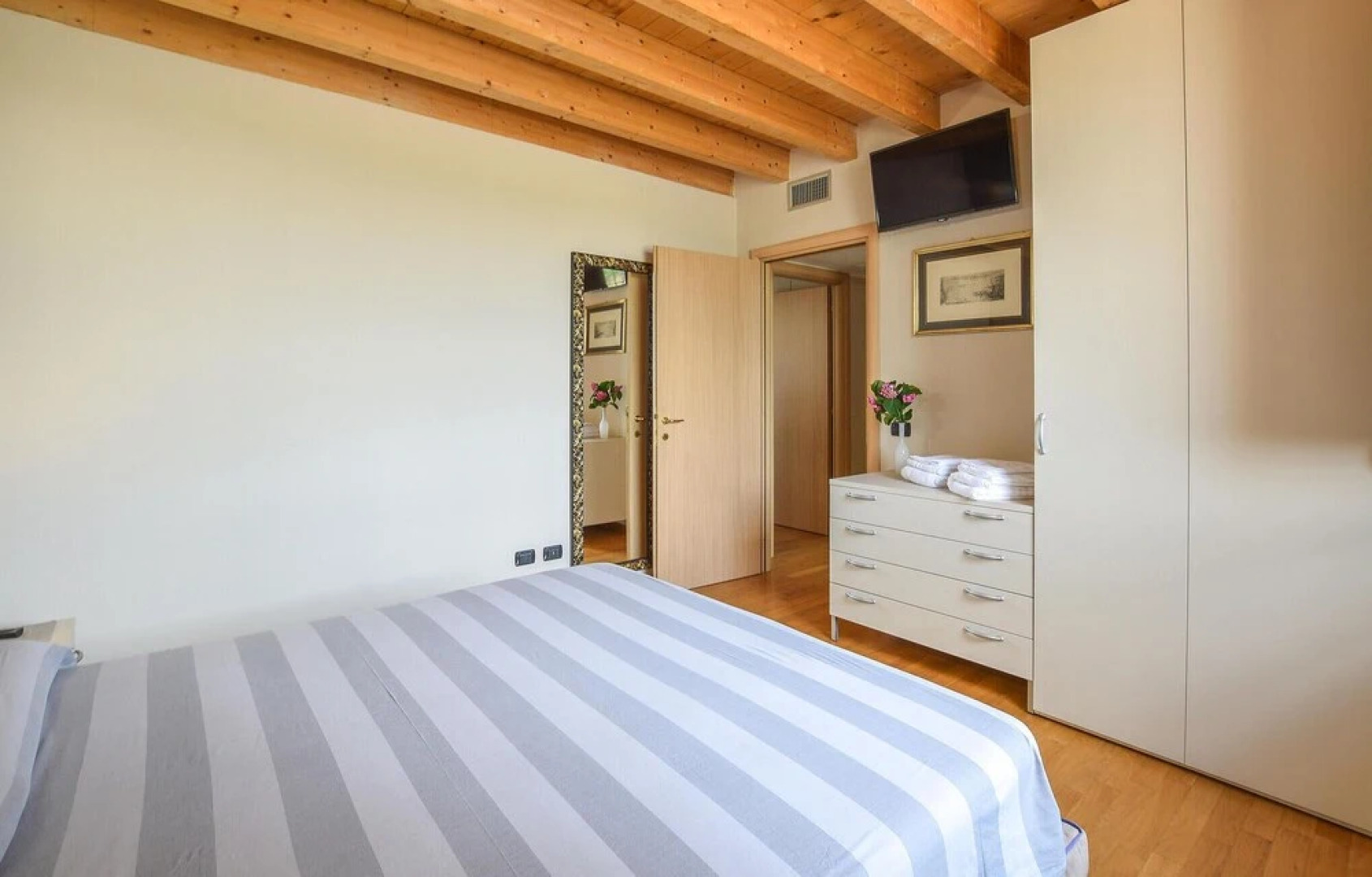 Stunning Apartment in Pozzolengo With Outdoor Swimming Pool, Wifi and 2 Bedrooms