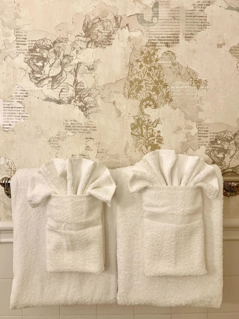 Ivy Manor Inn Village Center