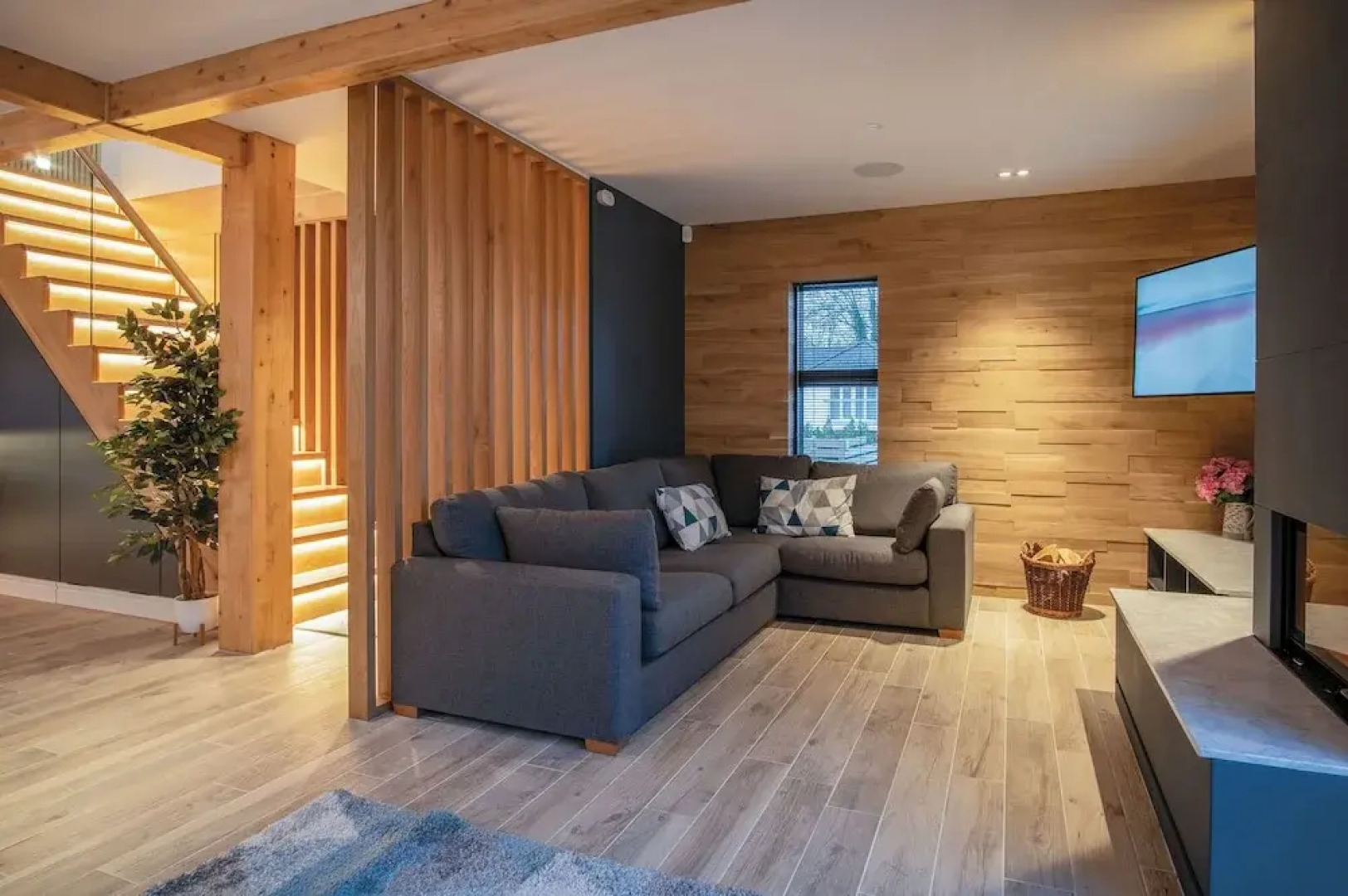 Ty Cyfoes - Luxurious 4 Bedroom - St. Florence