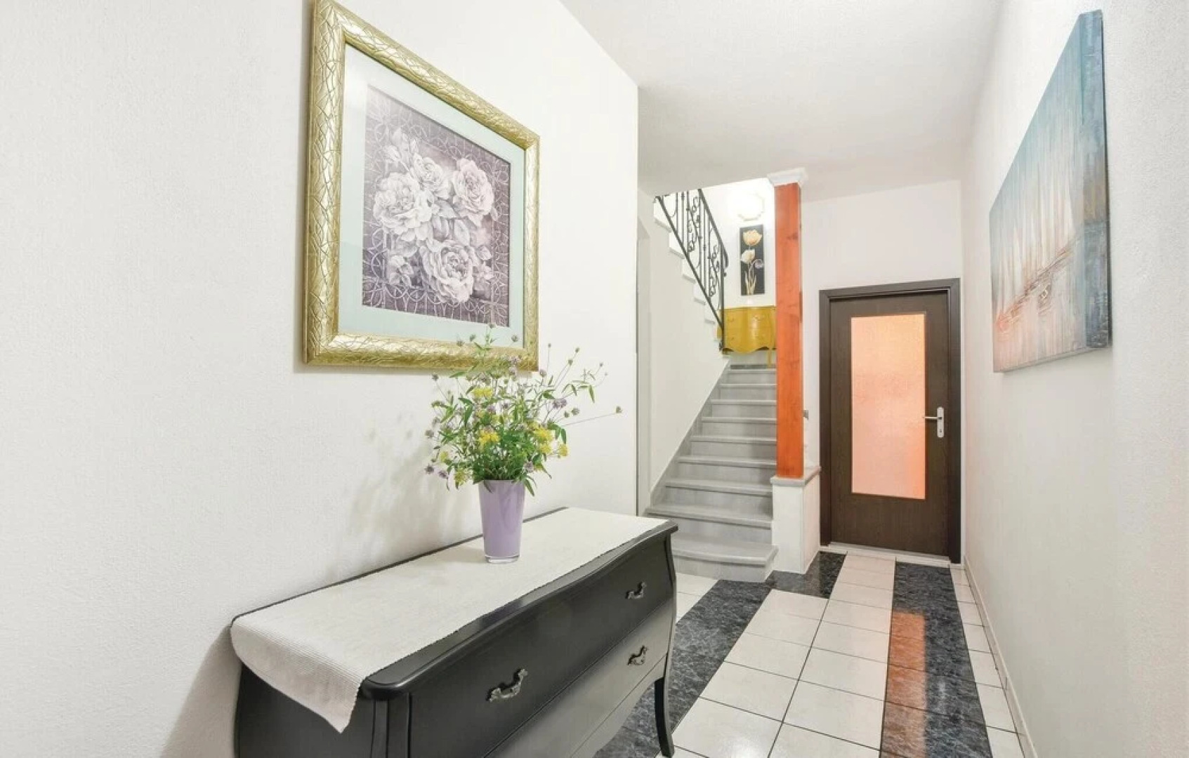 Beautiful Home in Srinjine With Wifi and 3 Bedrooms