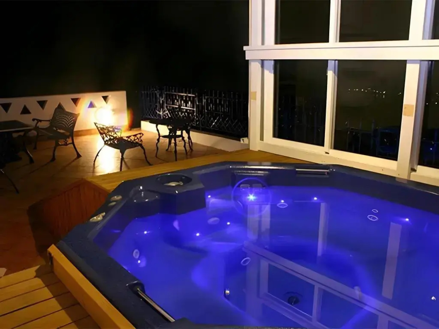 Arabian Art Hotel and Gallery