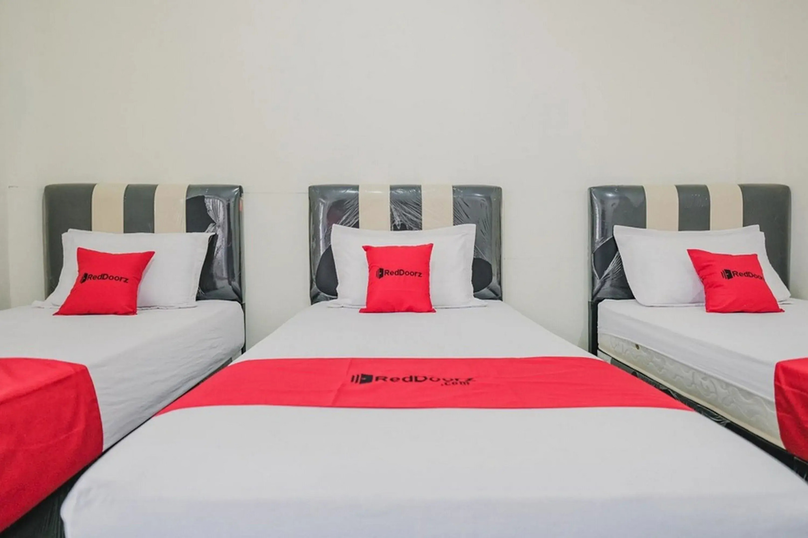 RedDoorz Syariah near Suzuya Mall Banda Aceh