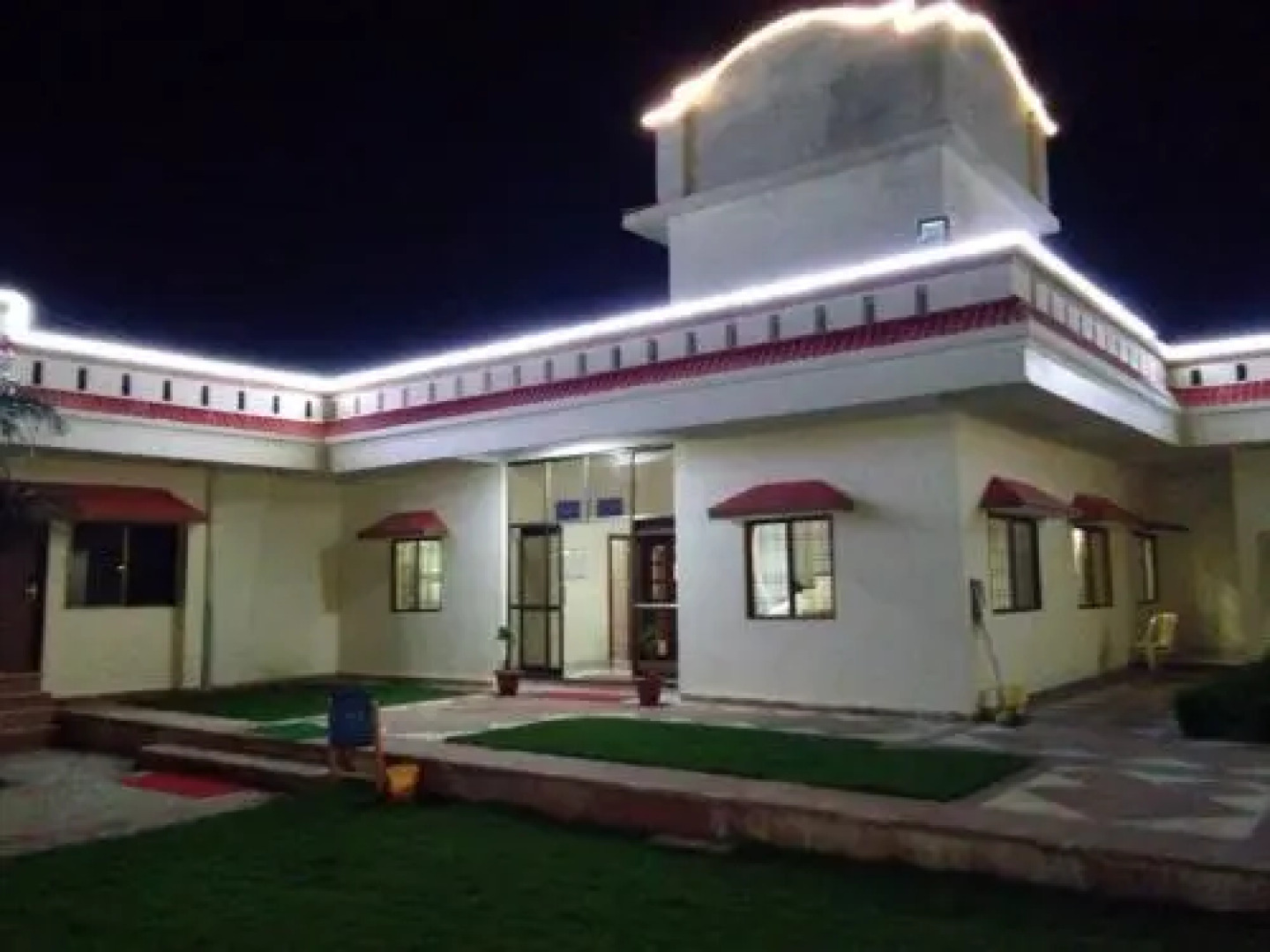 Hotel Royal Palace - Sagar