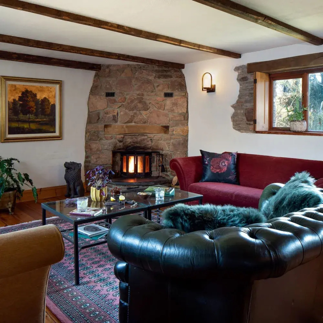 Old Coach House in Berry Pomeroy